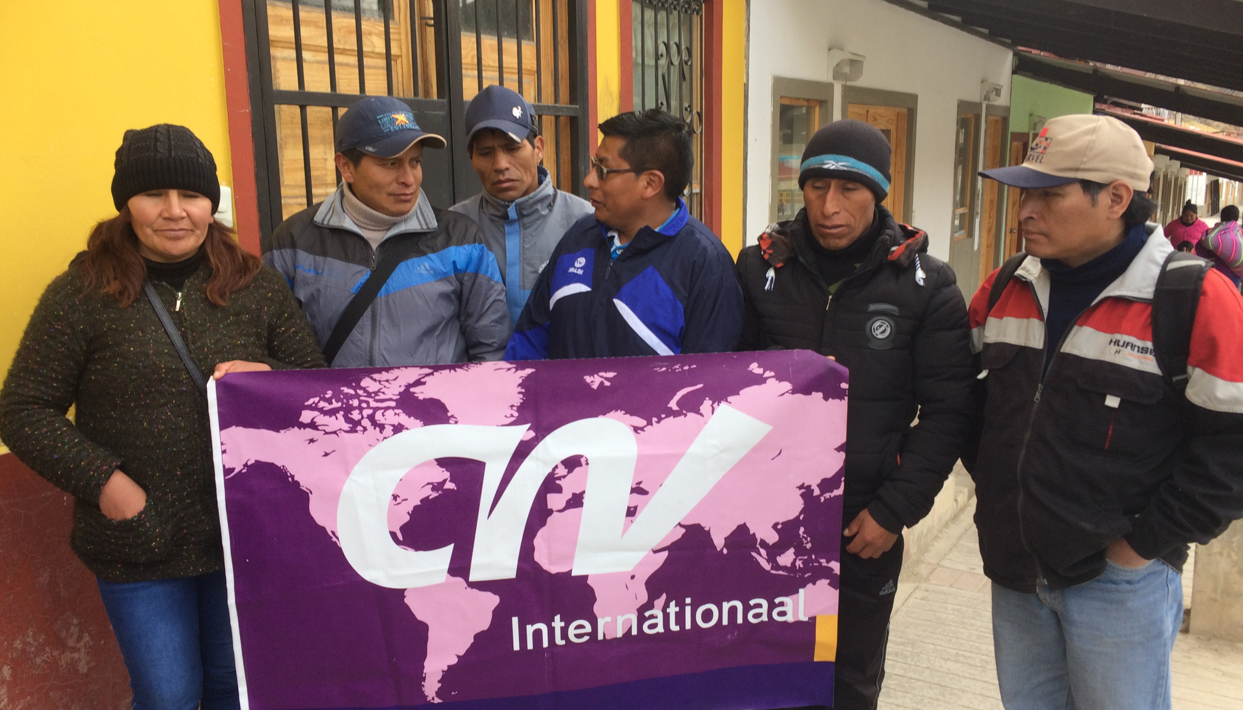 Peru mijnwerkers vakbondsleden FENTECAMP regio Junin Eerste vakbond voor mijnwerkers zonder vast contract in Peru