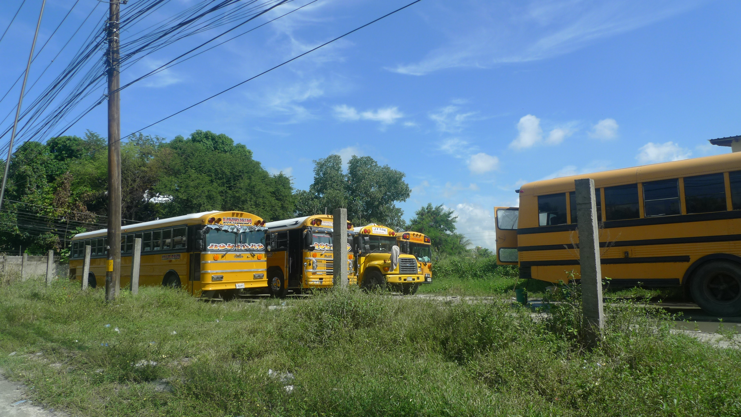 Honduras busvervoer naar de fabrieken